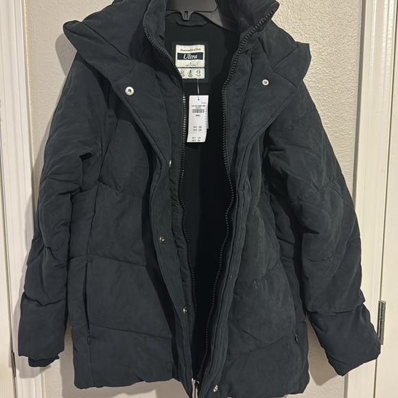 Abercrombie & Fitch Black Quilted Puffer Jacket Hood Water & Wind Resistant - Picture 4 of 8